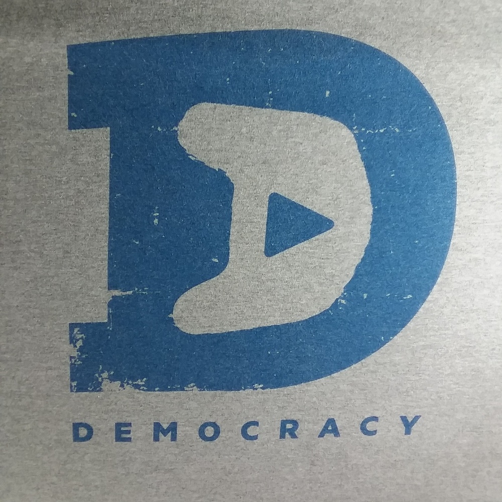 Democracy gaming t shirt. For men in XL